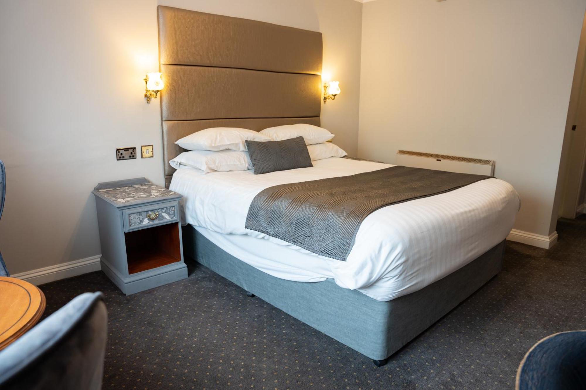 The Pear Tree Inn & Country Hotel Hindlip Экстерьер фото